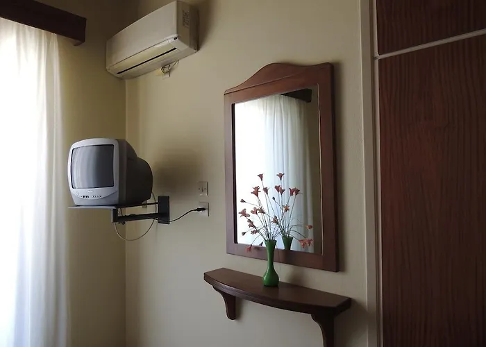 Miami Aparthotel Loutra Edipsou (Evia)